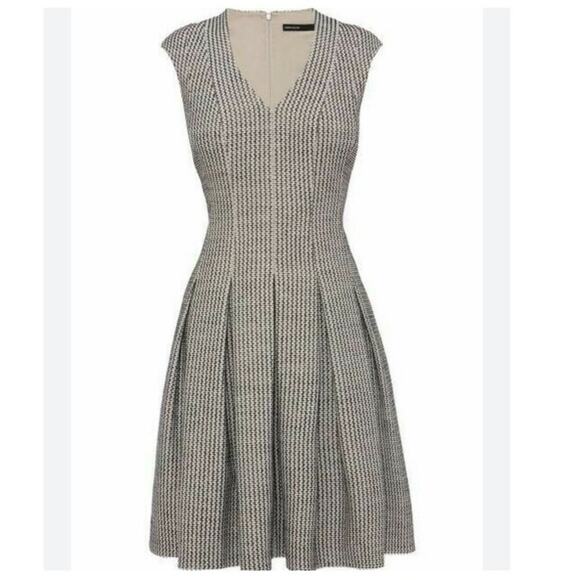 NWT Karen Millen Tailored Tweed Dress US Size 10 Black White Full Skirt V-Neck - Picture 3 of 9